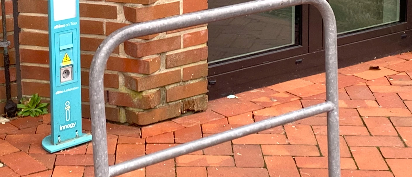 E-Bike Ladesation am Rathaus.jpg