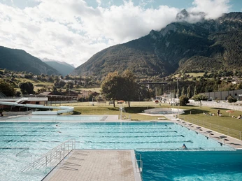 Schwimmbad Geschina_2.jpg