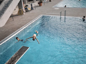 Schwimmbad Geschina_3.jpg