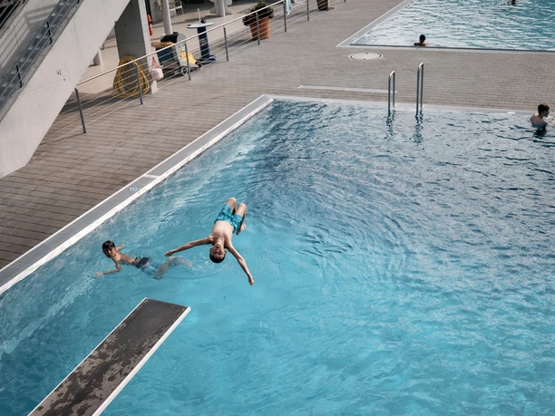 Schwimmbad Geschina_3.jpg