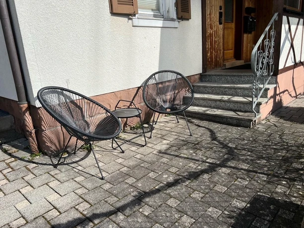 Ferienwohnung Am Wiesenrain, Sitzmöglichkeit Vorde Ferienwohnung Am Wiesenrain, Sitzmöglichkeit Vorde