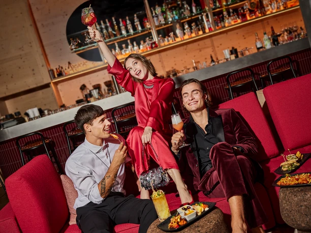 HERMITAGE Bar.jpg Feiern in der Hermitage Bar