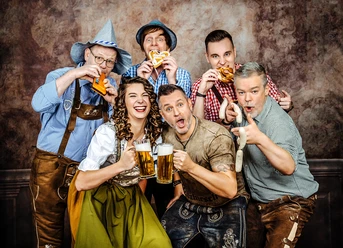 thalenser-oktoberfest-partyband-atemlos.jpg Die Partyband Atemlos live auf dem Thalenser Oktoberfest.