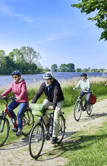 Radfahren entlang der Flüsse