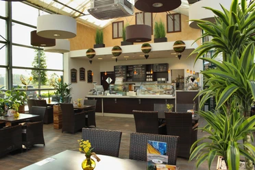 Café Toscane im Gartencenter Lüske.JPG
