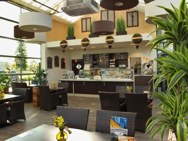 Café Toscane im Gartencenter Lüske.JPG