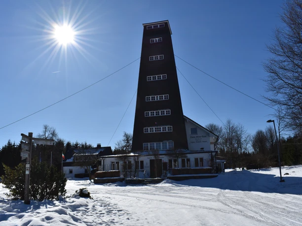 Rhein-Weser-Turm im Winter