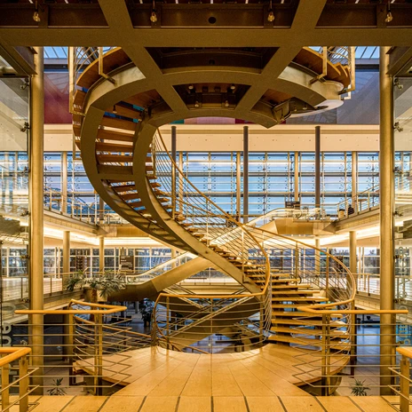 Eventlocation CCL mit Wendeltreppe| Leipzig Convention Bureau Wendeltreppe in der Eventlocation CCL - präsentiert vom Leipzig Convention Bureau