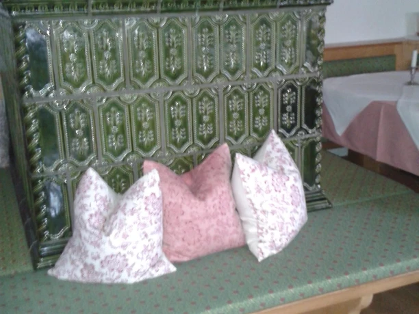 Kachelofen in Gaststube