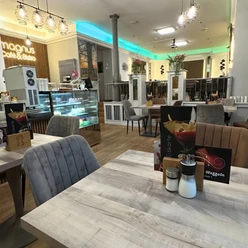 Magnus Café
