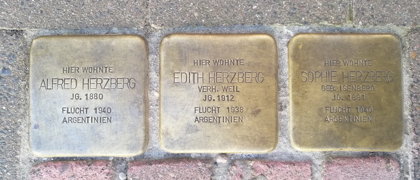 Stolpersteine_RG (2).jpg