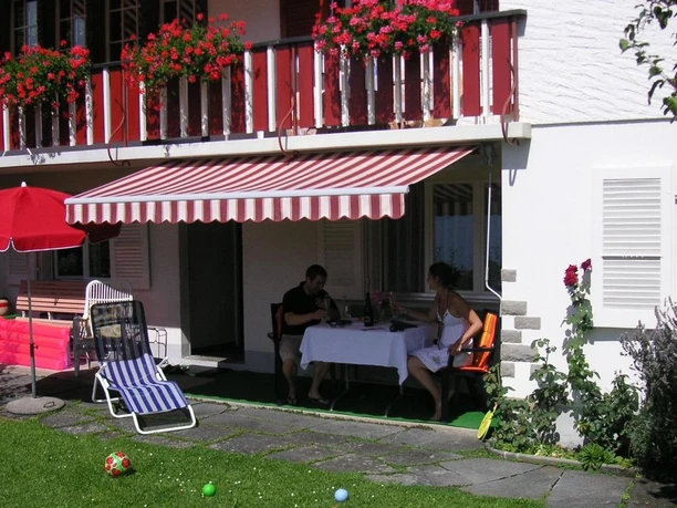 Sunnärain_2.jpg Gartensitzplatz