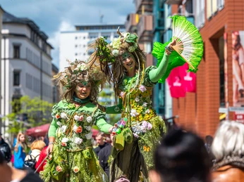 Hutfestival - Das Festival der Straßenkunst Hutfestival - Das Festival der Straßenkunst