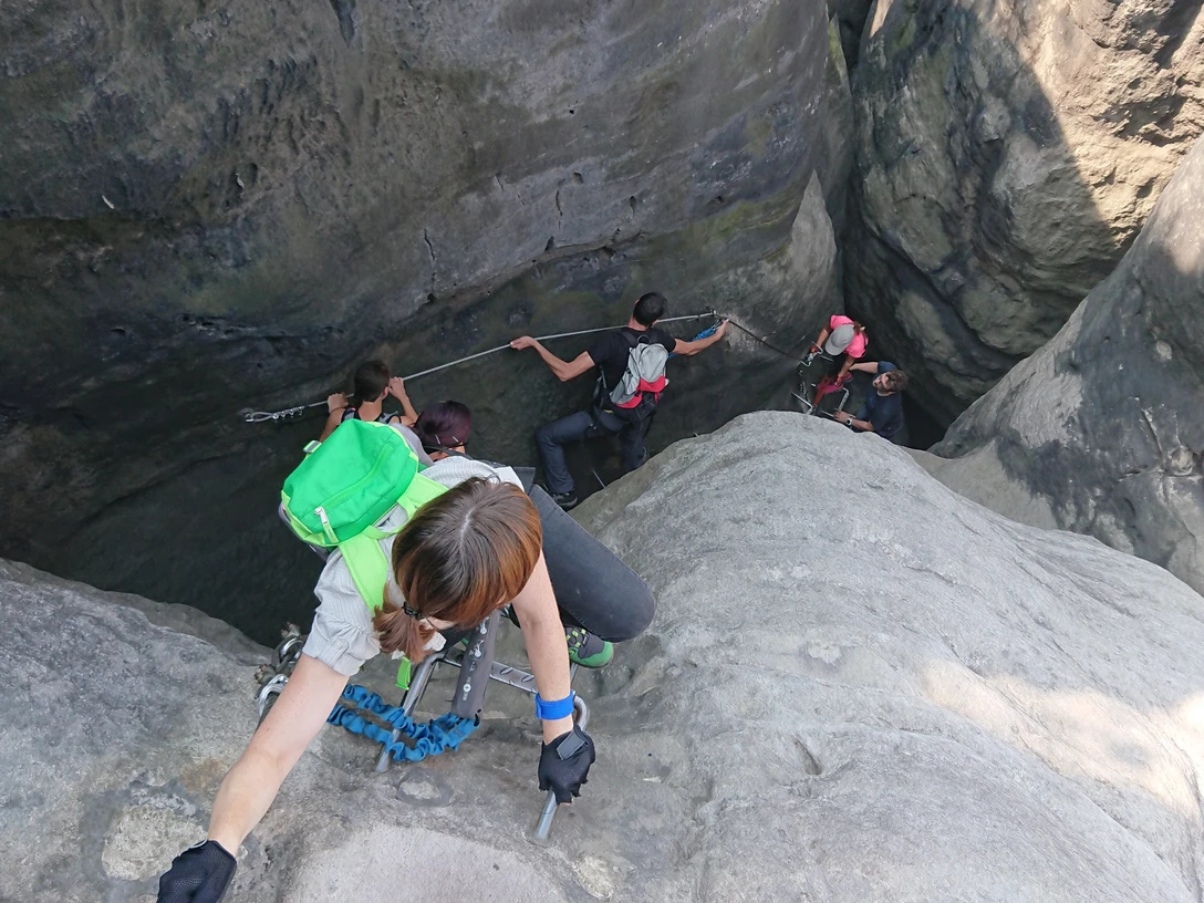 DSC_8632.JPG The more adventurous climb rocky cliffs, secured with wire ropes in an impressive gorge.