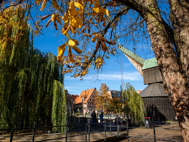 Alter Kran in Lüneburg Old crane in Lüneburg Old Town Stint