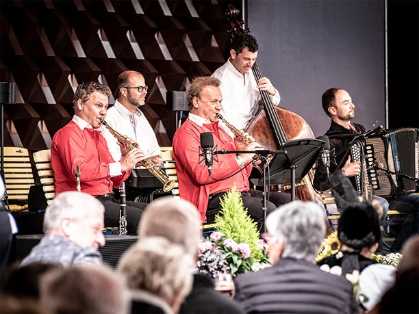 heirassa_festival_weggis_2021_08_29_02.jpg
