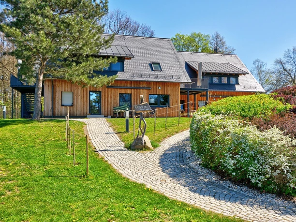 Gästehaus Schloßhalbinsel_Hausansicht