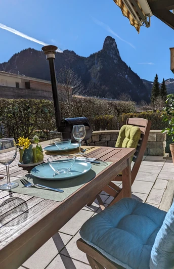 Südterrasse mit Bergblick Richtung Süden