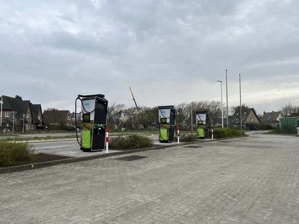Schnellladesäulen der EVS im Bahnweg