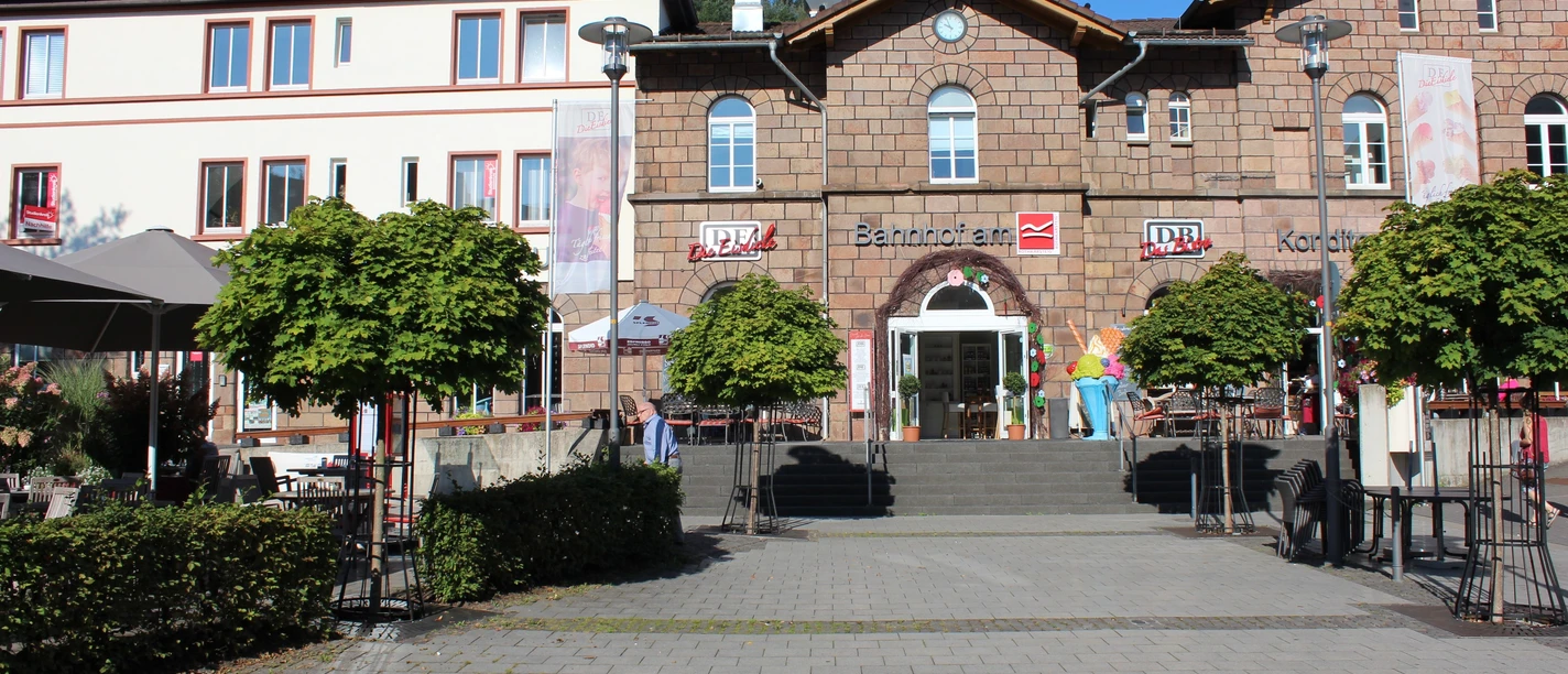 Bahnhofsgebäude Altenhundem©Stadt Lennestadt.jpg