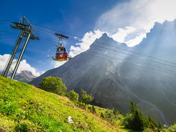 Seilbahn Stäfeli-Äbnetalp (4) © A. Sanchez.jpeg