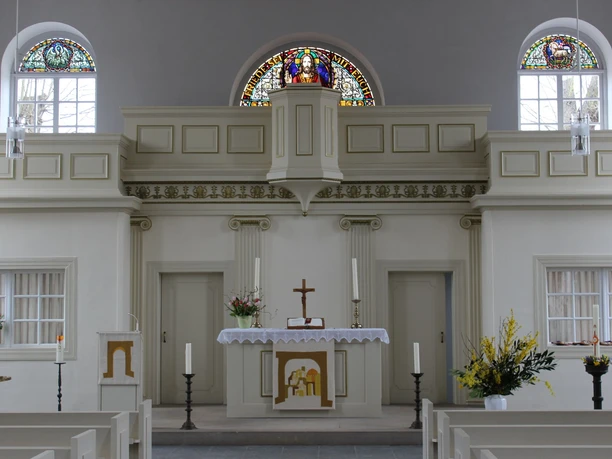 St. Michaeliskirche von innen