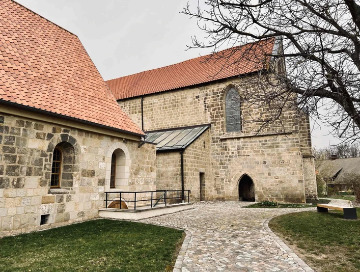 Wiptertikirche in Quedlinburg - Klostergebäude und Kirche Wiptertikirche in Quedlinburg - Klostergebäude und Kirche