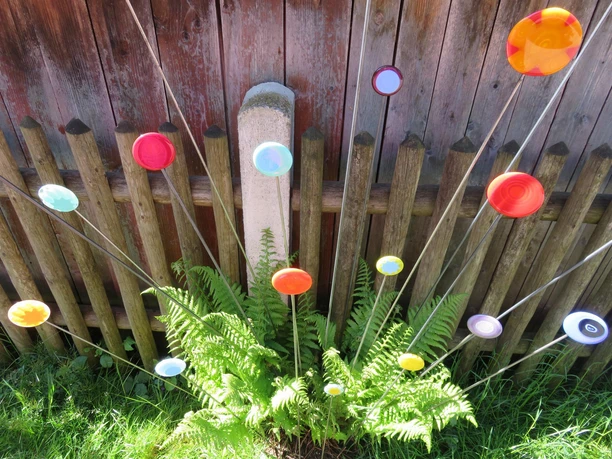 hausgemachte Lollies am Barmannwegzaun