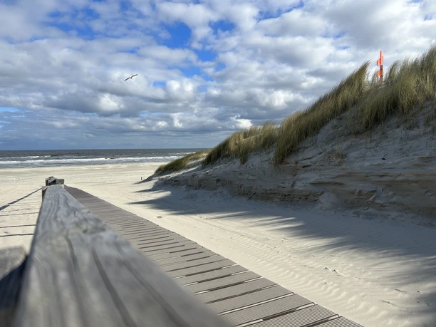 Strandaufgang Loog auf Juist.jpeg Strandaufgang Loog auf Juist