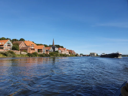 Die Elbe bei Lauenburg / Elbe