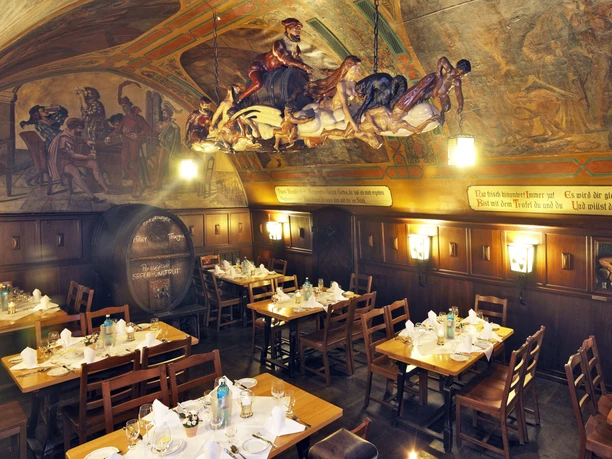 Fasskeller event area at the restaurant and event venue Auerbachs Keller Leipzig | Leipzig Convention Bureau Fasskeller meeting room with banquet style seating at the restaurant and event venue Auerbachs Keller Leipzig – presented by Leipzig Convention Bureau