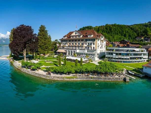 parkhotel-gunten-thunersee-luftbild.jpg