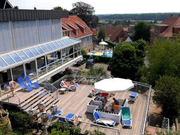 Hotel Grossfeld Aussen Lounge Terrasse