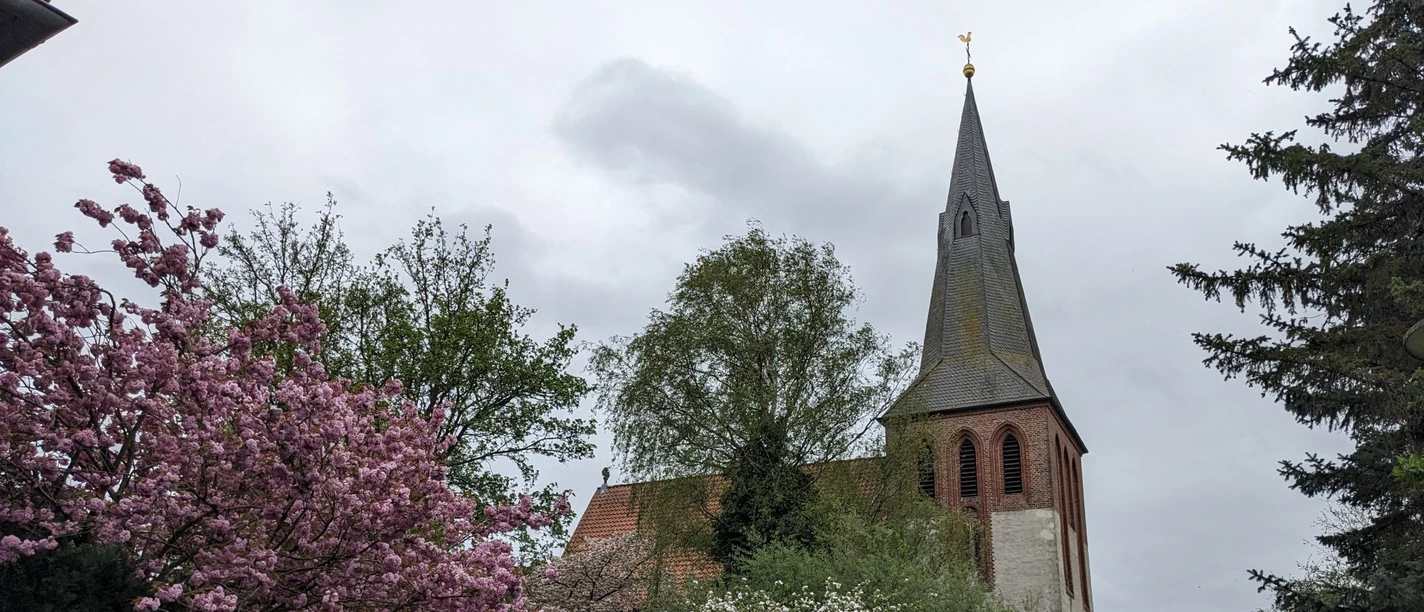 Kirche_Grassel_Tankorte.jpg St. Vincenz Kirche Grassel