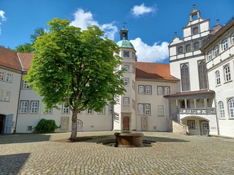 Schlosshof_Schlosskapelle_Tankorte_Anna_Rether.jpg Schlosshof Schlosskapelle Gifhorn