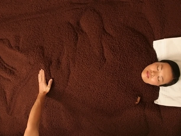 Miwako von Planta - Wellness Steinbad im Wellnesszentrum