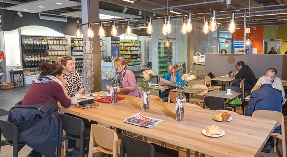 Bistrotino Tschumi Bistrotino TschumiBistrotino TschumiBistrotino Tschumi