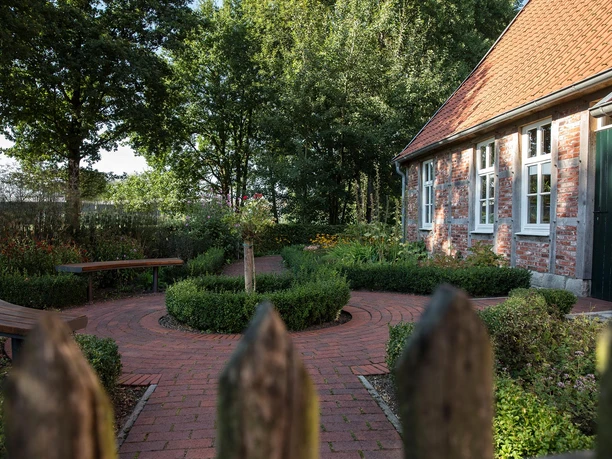 Bauernmuseum_Osterwald_Vorgarten Bauernmuseum Osterwald Vorgarten