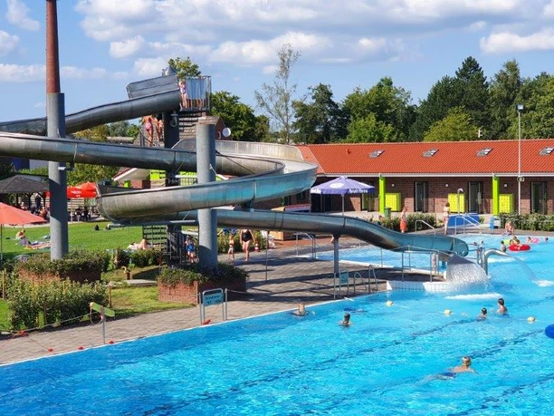 Bild Erlebnisbad für Barometer.jpg