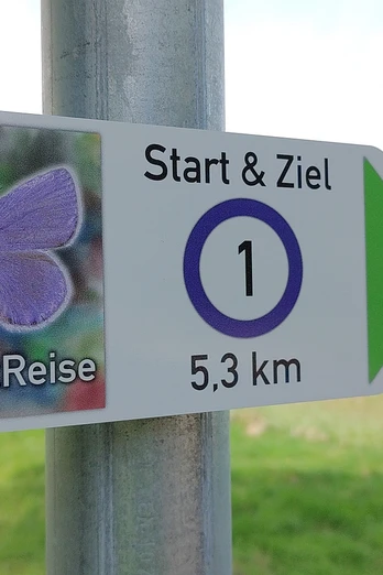 Moor-ZeitReise_Wanderwegweiser.jpg Moor ZeitReise WanderwegweiserMoor ZeitReise hiking guideMoor ZeitReise vandreguideMoor ZeitReise wandelgids