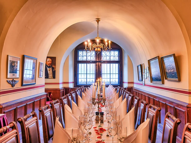 Admiral Bromme Salon meeting room at the restaurant and event venue Ratskeller | Leipzig Convention Bureau Admiral Bromme Salon meeting room at the restaurant and event venue Ratskeller - presented by Leipzig Convention Bureau
