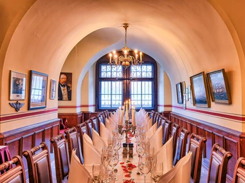 Ratskeller Leipzig: Eventlocation mit Tagungsraum Admiral Bromme Salon für Ihre Tagung & Konferenz in Leipzig Ratskeller Leipzig: Eventlocation mit Tagungsraum Admiral Bromme Salon für Tagung & Konferenz Leipzig ConventionRatskeller Leipzig: venue with meeting room Admiral Bromme Salon for meeting & conference Leipzig conventionRatskeller Leipzig: Místo konání akcí s konferenčním sálem Admiral Bromme Salon for meeting & conference Leipzig ConventionRatskeller Leipzig: Miejsce spotkań z salą konferencyjną Admiral Bromme Salon na spotkania i konferencje Leipzig ConventionRatskeller Leipzig: evenementenlocatie met conferentieruimte Admiral Bromme Salon voor vergadering & conferentie Leipzig ConventionRatskeller Leipzig: location per eventi con sala conferenze Admiral Bromme Salon per riunioni e conferenze Convenzione di Lipsia