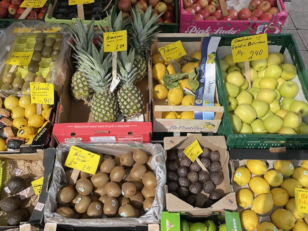 Wochenmarkt Aurich Obststand Wochenmarkt Aurich Obststand