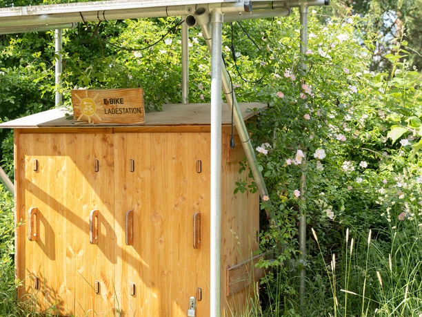E-Bike Ladestation im destinature Dorf Hitzacker E-Bike Ladestation im destinature Dorf Hitzacker