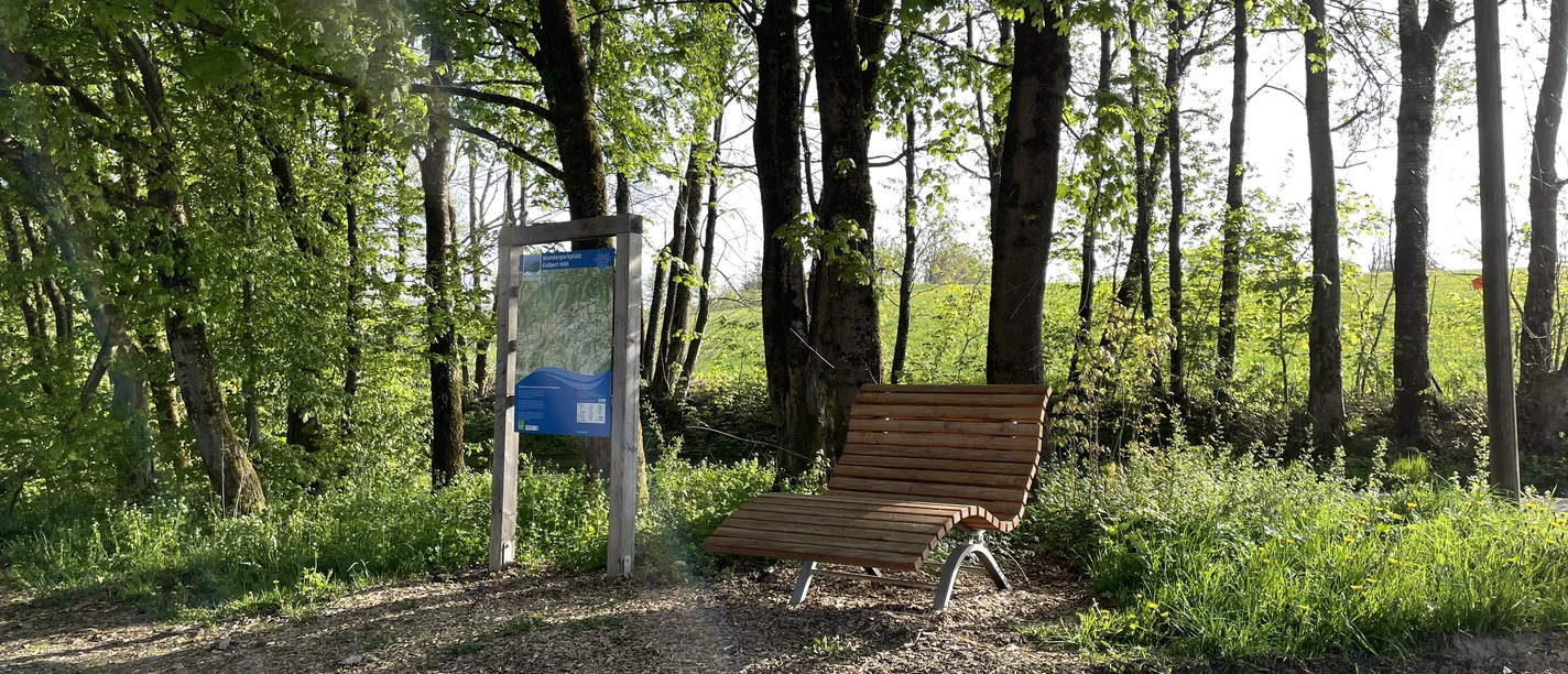 20220505_Wanderparkplatz_Valbert_Höh.jpg