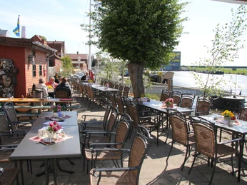 Terrasse 2©Hotel Zum Alten Schifferhaus.JPG