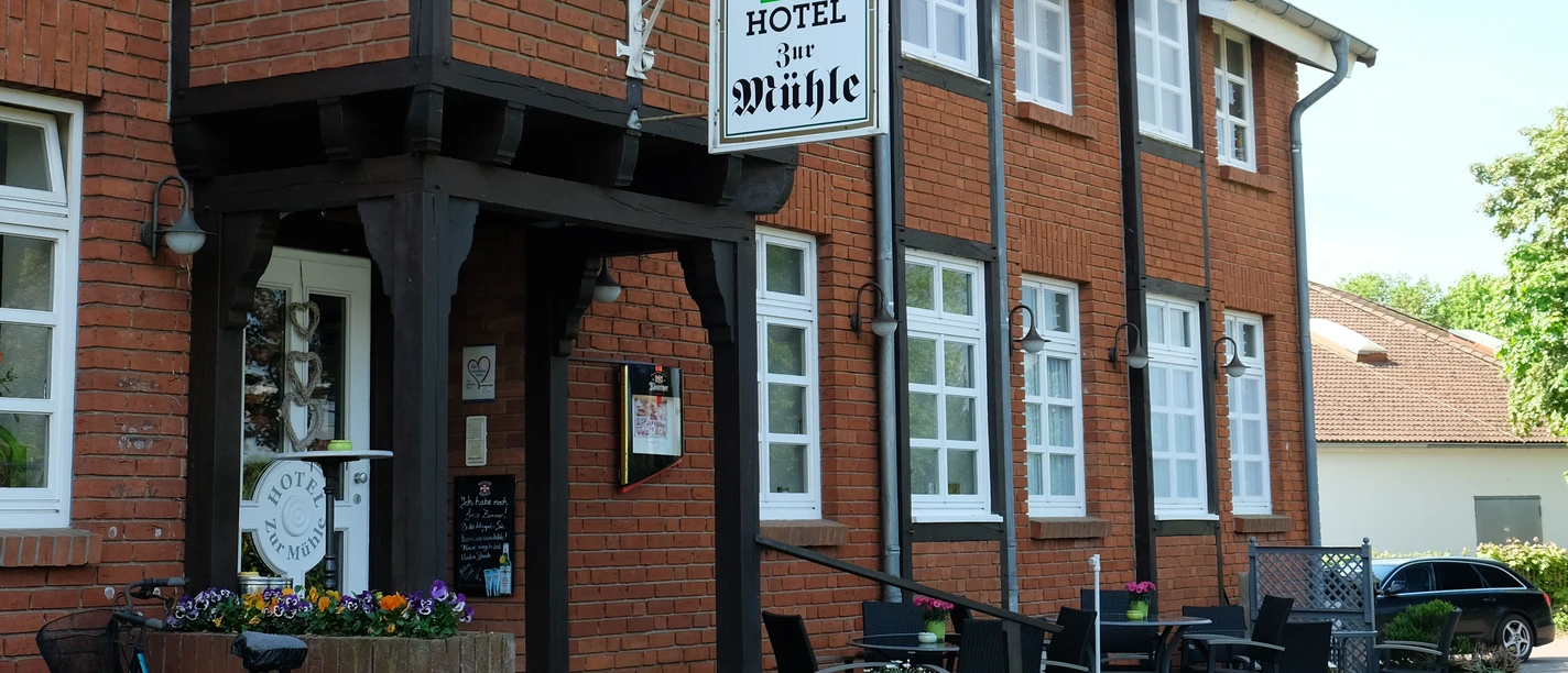 Eingang zum Hotel zur Mühle Eingang zum Hotel zur Mühle