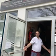 Pizzeria Sizilia mit Eigentümer.jpg