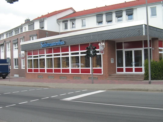 Solstraatenhus Außenansicht.JPG