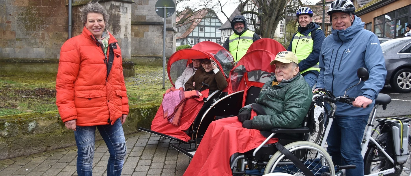 Rolli-Rikscha.jpg Rolli-Rikscha.jpg